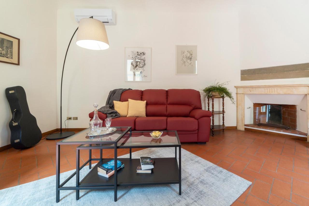110 Sqm Apartment 6 Sleeps In Santa Croce Florence Ngoại thất bức ảnh